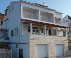 Apartman Potkrovlje u Hvar