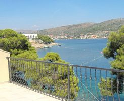 Apartman App 2D u Rogoznica